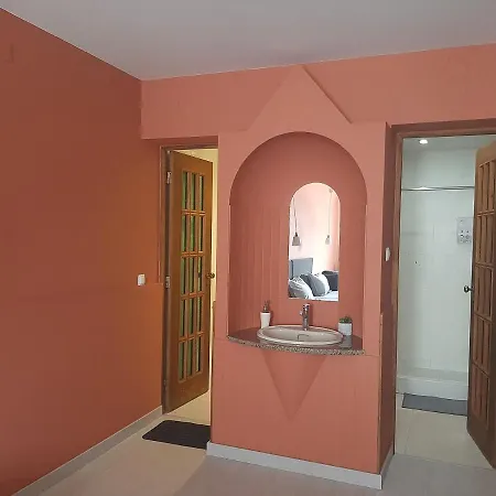 Гостевой дом Quartos Do Seixe - Laranja