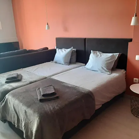 Quartos Do Seixe - Laranja 3* Odeceixe