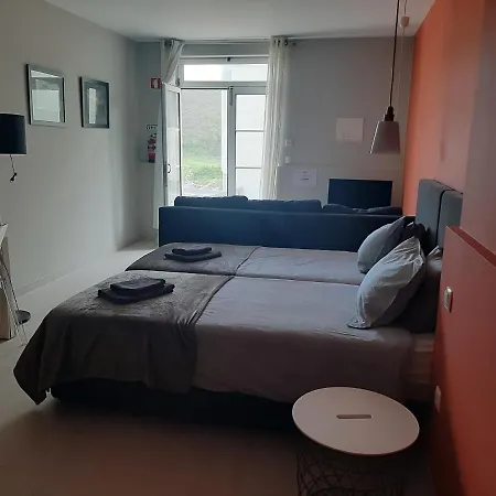 Quartos Do Seixe - Laranja 3* Odeceixe