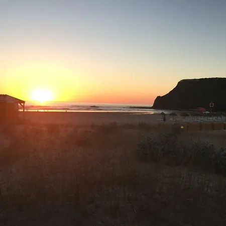 Quartos Do Seixe - Laranja Pensión 3*